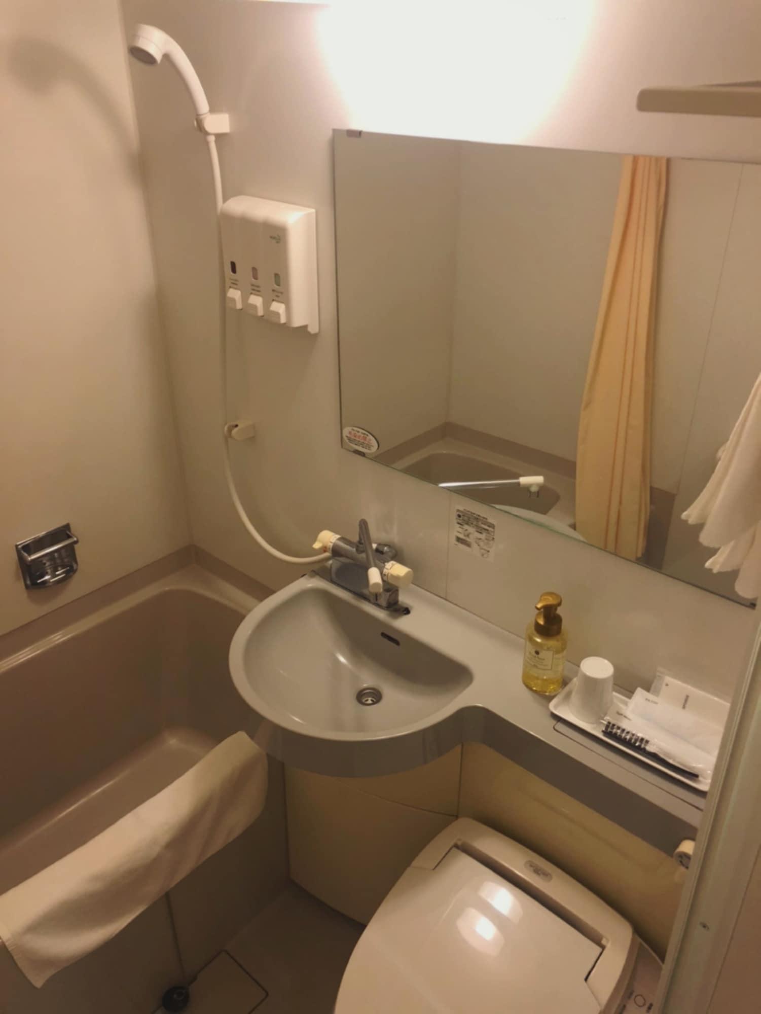 Hotel Mid In Akabane Ekimae Tokyo Bagian luar foto